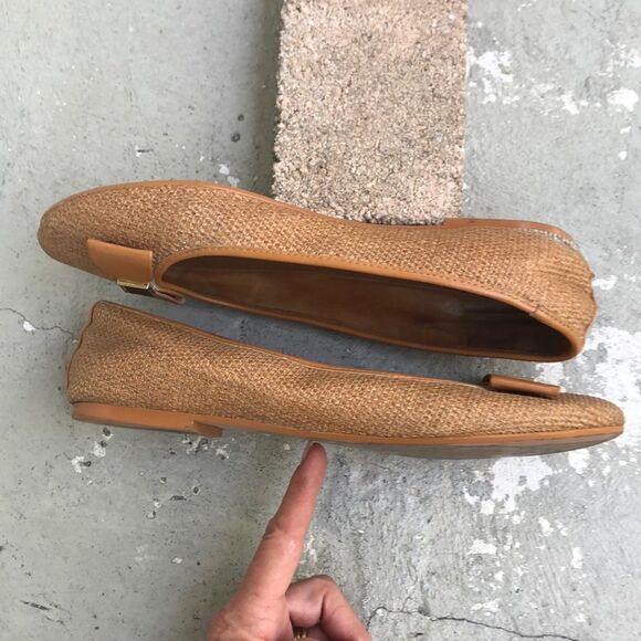 Ted Baker’s flats - Picture 1 of 8